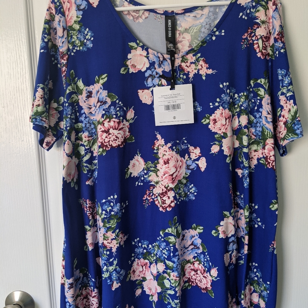 NWT Agnes & Dora XXL Asymmetrical Floral Tunic